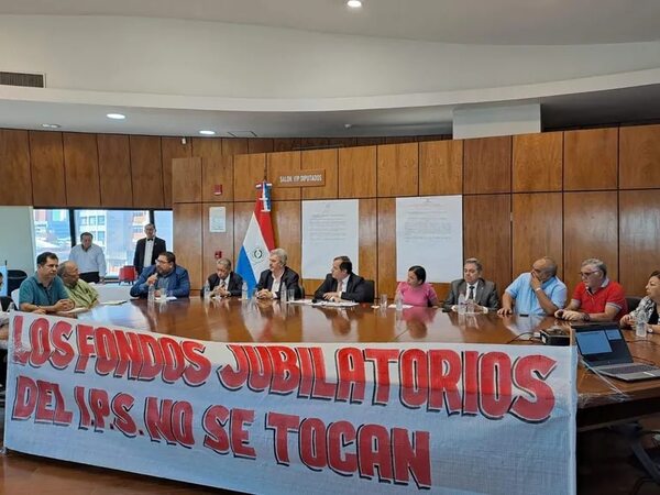 IPS: Asegurados piden que Senado rechace proyecto de endeudamiento - Nacionales - ABC Color