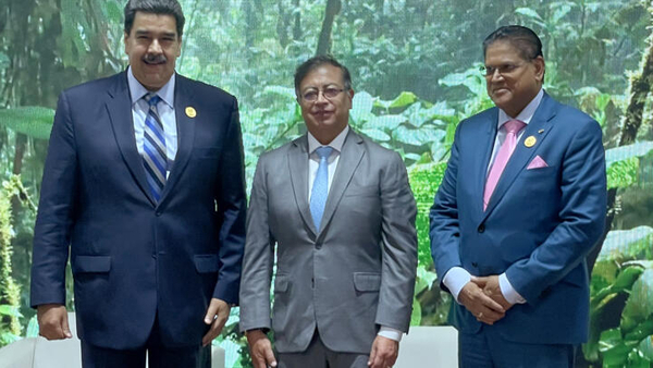 Petro y Maduro proponen una alianza para proteger la selva amazónica - .::Agencia IP::.