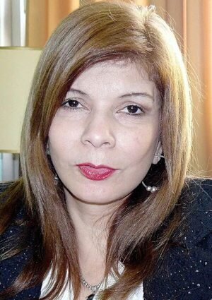 Directora de Hospital de Itauguá pide que rechacen querella por calumnia - Nacionales - ABC Color