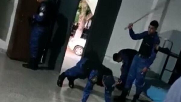 Video muestra tortura a policías en la Agrupación Especializada