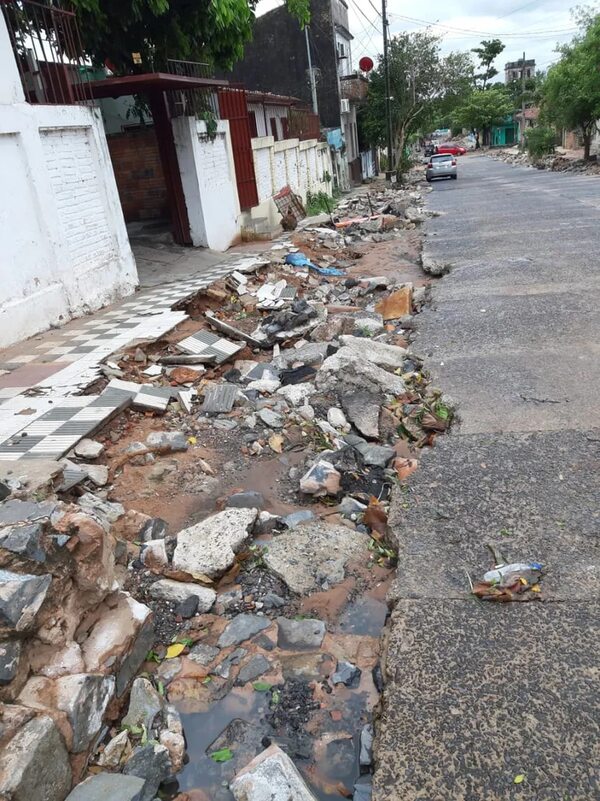 Desagüe pluvial: Vecinos denuncian obras precarias en Isabel La Católica - Nacionales - ABC Color