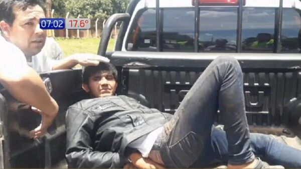 Vecinos de Capiatá muelen a golpes a motochorros