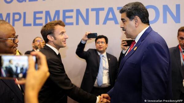 Francia intenta mediar entre gobierno y oposición de Venezuela