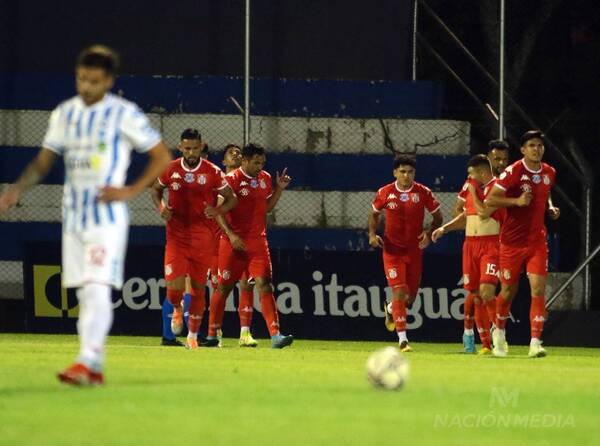 Crónica / [VIDEO] El “Rojo” de Mallorquín ganó en Itauguá y aseguró la permanencia