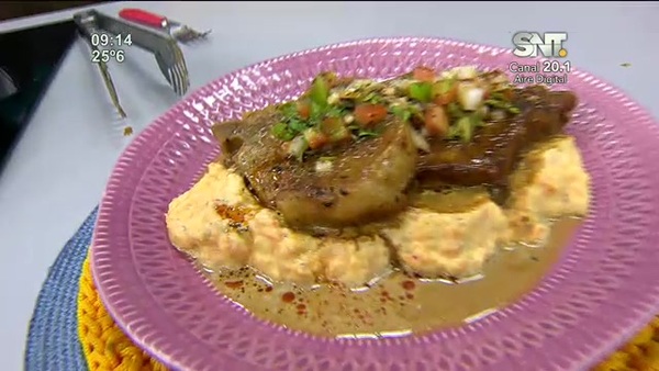 Bloque Cocina de la Mañana de Cada Día: Costeleta de cerdo con salsa criolla y puré de batata con zanahorias - SNT