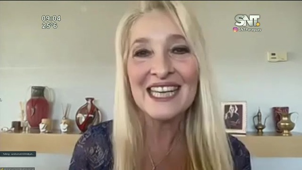 Parejas que se concretan a través de redes sociales - SNT