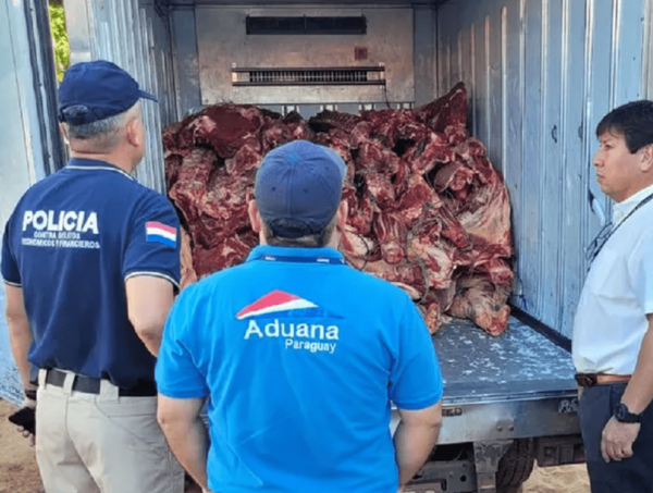 Incautan 2.500 kilos de carne presuntamente ingresados de contrabando · Radio Monumental 1080 AM