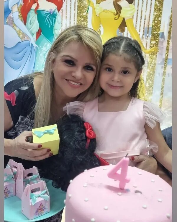 Adela Mercado celebró los cuatro años de su nieta Fiorella - Gente - ABC Color