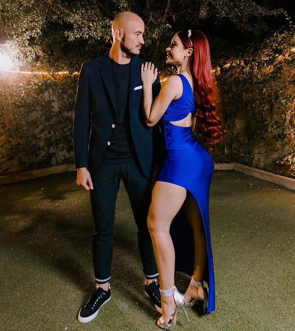 El futbolista Charli González pidió la bendición de sus suegros para casarse con su novia mexicana - Gente - ABC Color