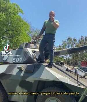 Diario HOY | Subido a un tanque, Hugo Ramírez hace proselitismo vía TikTok