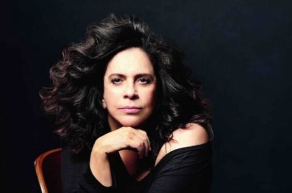 Falleció la cantante Gal Costa luego de una cirugía en la nariz