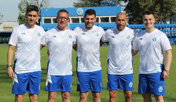 Sol despide a Guiñazú tras la derrota ante Olimpia y quedar muy cerca del descenso