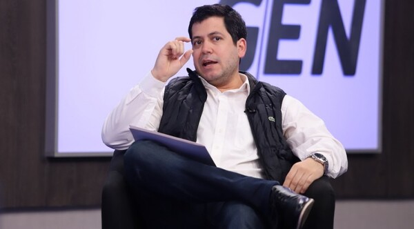 Diario HOY | Raúl Latorre encabeza encuesta por 10 puntos