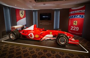 La increíble y millonaria cifra que pagaron por un Ferrari manejado por Michael Schumacher