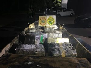 Incautan embarcación cargada con marihuana en el río Paraná - ABC en el Este - ABC Color