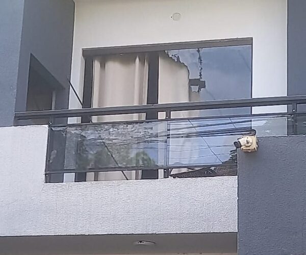 Brasileño roció a balazos apartamento de su ex