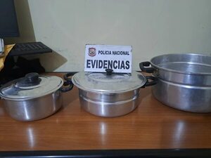 Capiatá: un matrimonio “robaollas” fue detenido tras hurto dentro de una quinta - Policiales - ABC Color