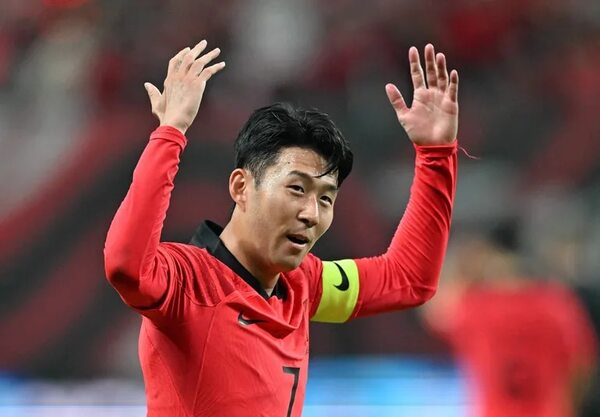 El surcoreano Son anuncia que jugará el Mundial de Qatar - Fútbol Internacional - ABC Color