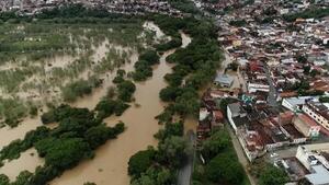 Más de un centenar de fallecidos por intensas lluvias en Brasil | 1000 Noticias