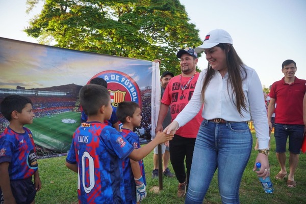 Gestión de Ing. Bettina Aguilera llega al barrio Ciudad Nueva de CDE - La Clave