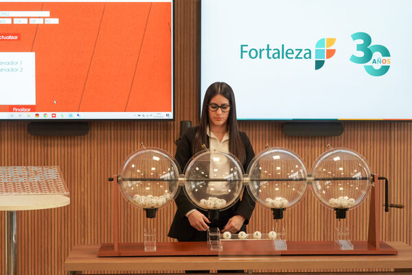 En su aniversario, Fortaleza SA benefició a 15 familias - Revista PLUS
