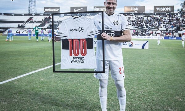 Antolín Alcaraz colgará los botines
