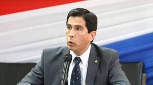 Crónica / ¡Quién dice la verdad? Ministro del interior da su versión sobre "velatorio" en el Buen Pastor
