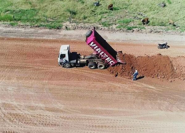 Ruta de la Leche: avanza obra con trabajos de terraplén y alcantarillas