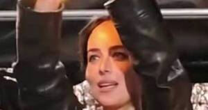 La Nación / Dakota Johnson deslumbró en su paso por Buenos Aires