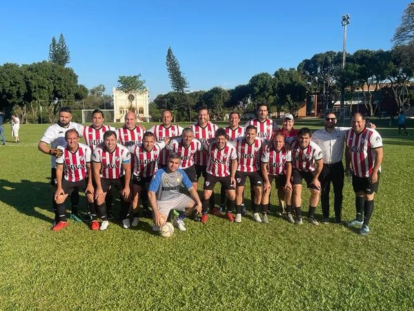 Defensores Públicos ganaron el torneo de fútbol de la AMJP - Polideportivo - ABC Color