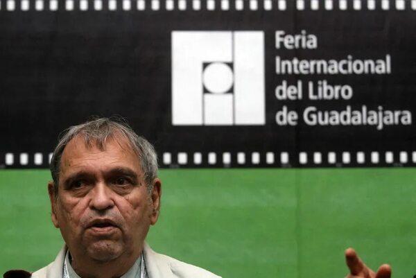 El poeta venezolano Rafael Cadenas gana el Premio Cervantes 2022 - Mundo - ABC Color