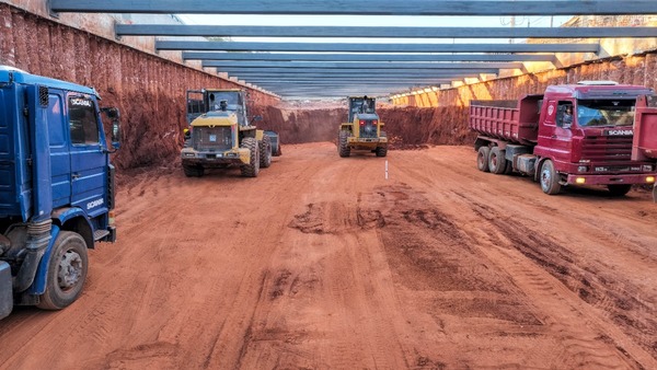 La excavación del futuro paso a desnivel en Tres Bocas alcanzó un avance del 40% - .::Agencia IP::.