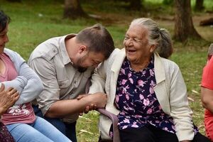 Cambiando la vida de adultos mayores: Soroka lleva servicios oftalmológicos en Fram