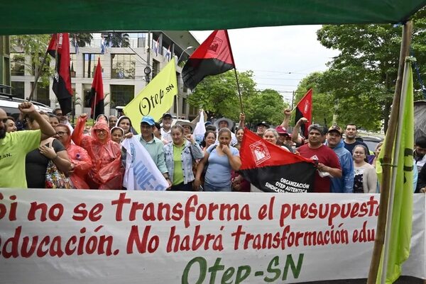Educación: sindicatos docentes dicen que presupuesto para 2023 es paupérrimo - Nacionales - ABC Color