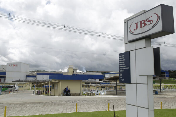 El beneficio del gigante cárnico brasileño JBS cae 47,1 % en el tercer trimestre - MarketData