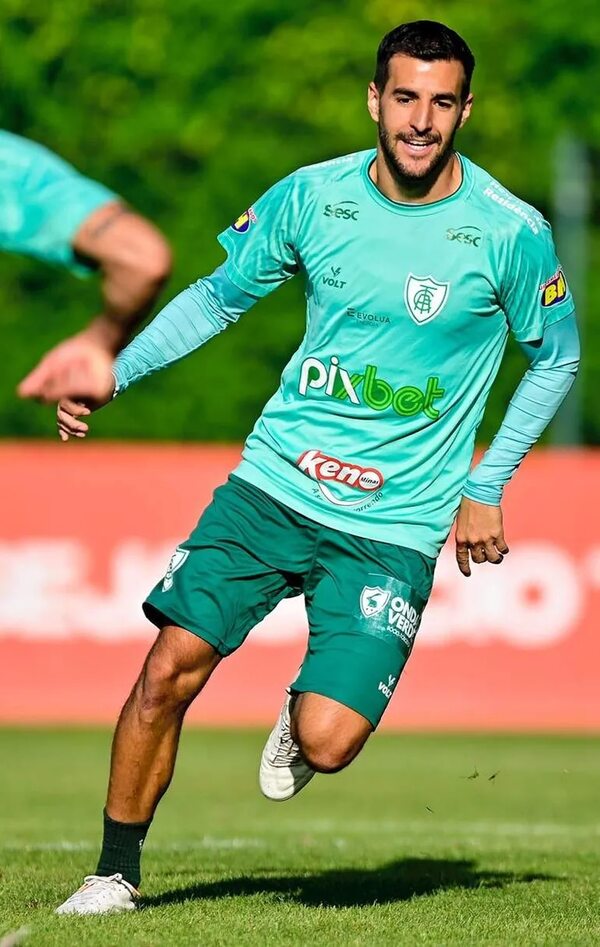 Raúl Cáceres sería el primer fichaje de Guaraní - Fútbol - ABC Color