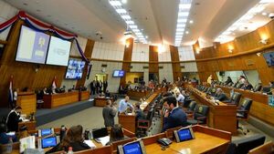 Diputados autoriza festín salarial a semanas de las internas