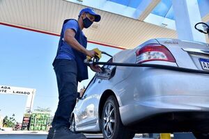 Sector privado anuncia el segundo aumento de combustible en el mes