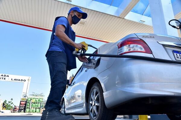 Sector privado anuncia el segundo aumento de combustible en el mes