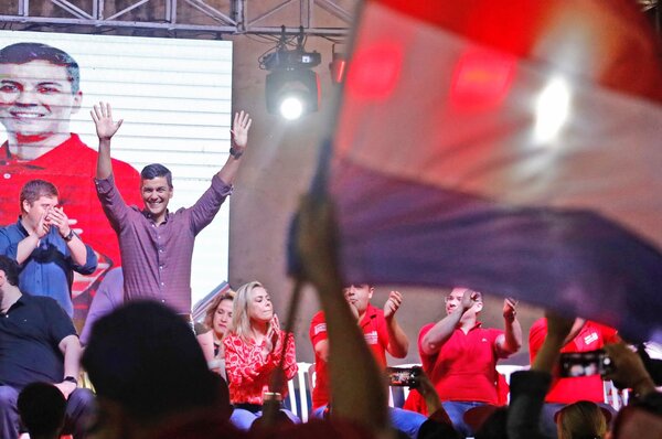 Santi Peña se compromete con los pequeños productores - ADN Digital