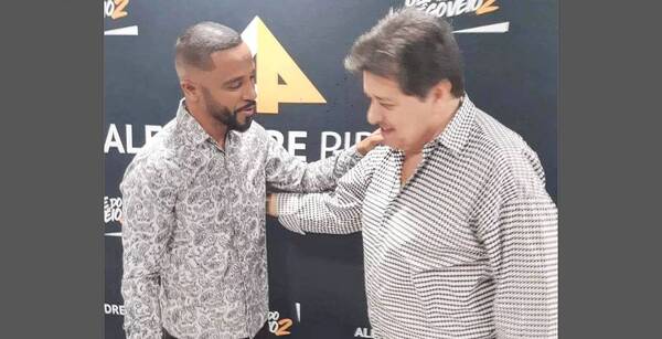 Crónica / [VIDEO] El gestazo de Alex Pires con el "Pionero", en pleno show
