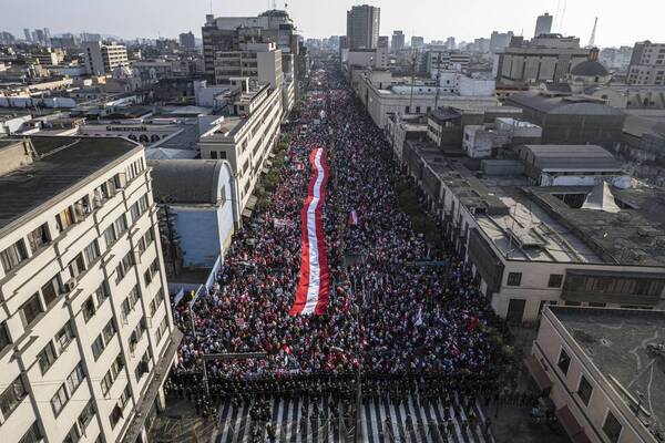 Protestas en Lima: miles de personas salen a las calles en apoyo al gobierno de Pedro Castillo