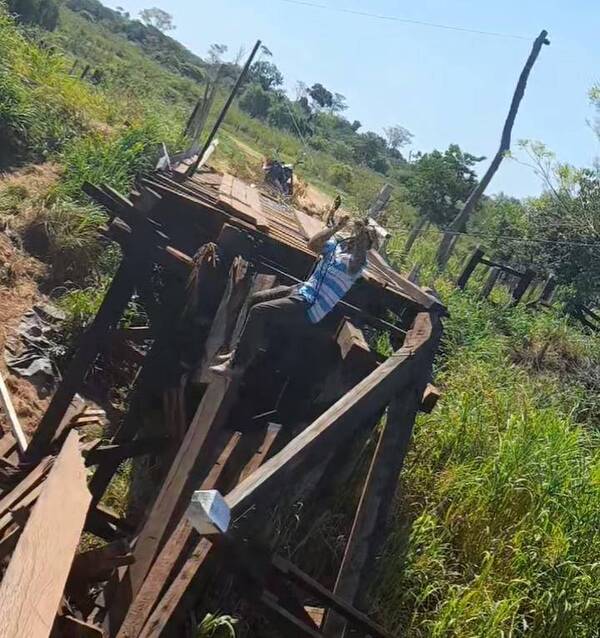 TIROLESA INDIGENA AL ESTILO PARAGUAYOITE - La Voz del Norte