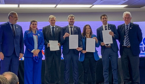 Integraron comisión para pelear la sede del Mundial de Fútbol 2030 - .::Agencia IP::.