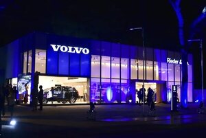 Volvo inaugura showroom y presenta el XC60 Polestar - Empresariales - ABC Color