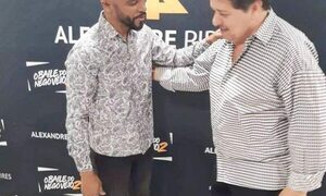 (VIDEO)La dedicatoria de Alexander Pires para Pionero y su esposa en pleno concierto