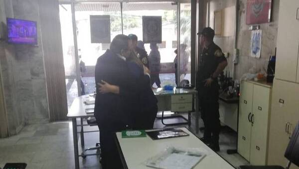Crónica / Juez ordenó que el periodista Carlos Granada vaya a Tacumbú