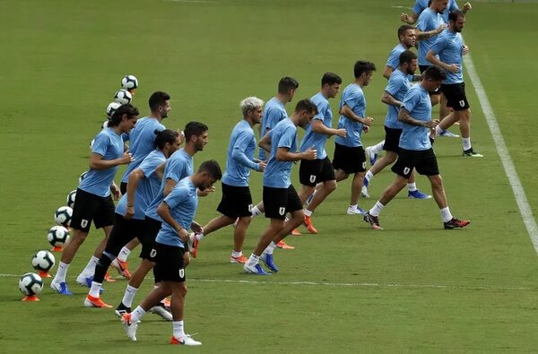 Vídeo: Así presentó Uruguay a sus convocados para el Mundial de Qatar - Fútbol - ABC Color
