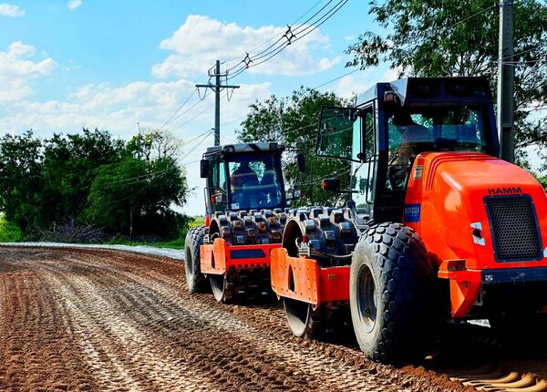 Mejoramiento vial en zona urbana de Irala Fernández registra 60% de avance