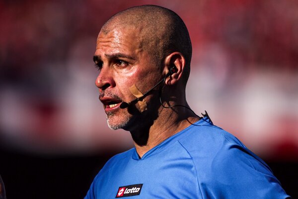 Éber Aquino: “Sabemos lo expuesto que estamos en esta clase de partidos” - trece